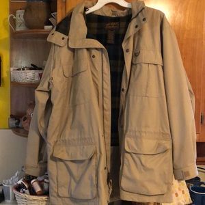 Lined Eddie Bauer men’s jacket